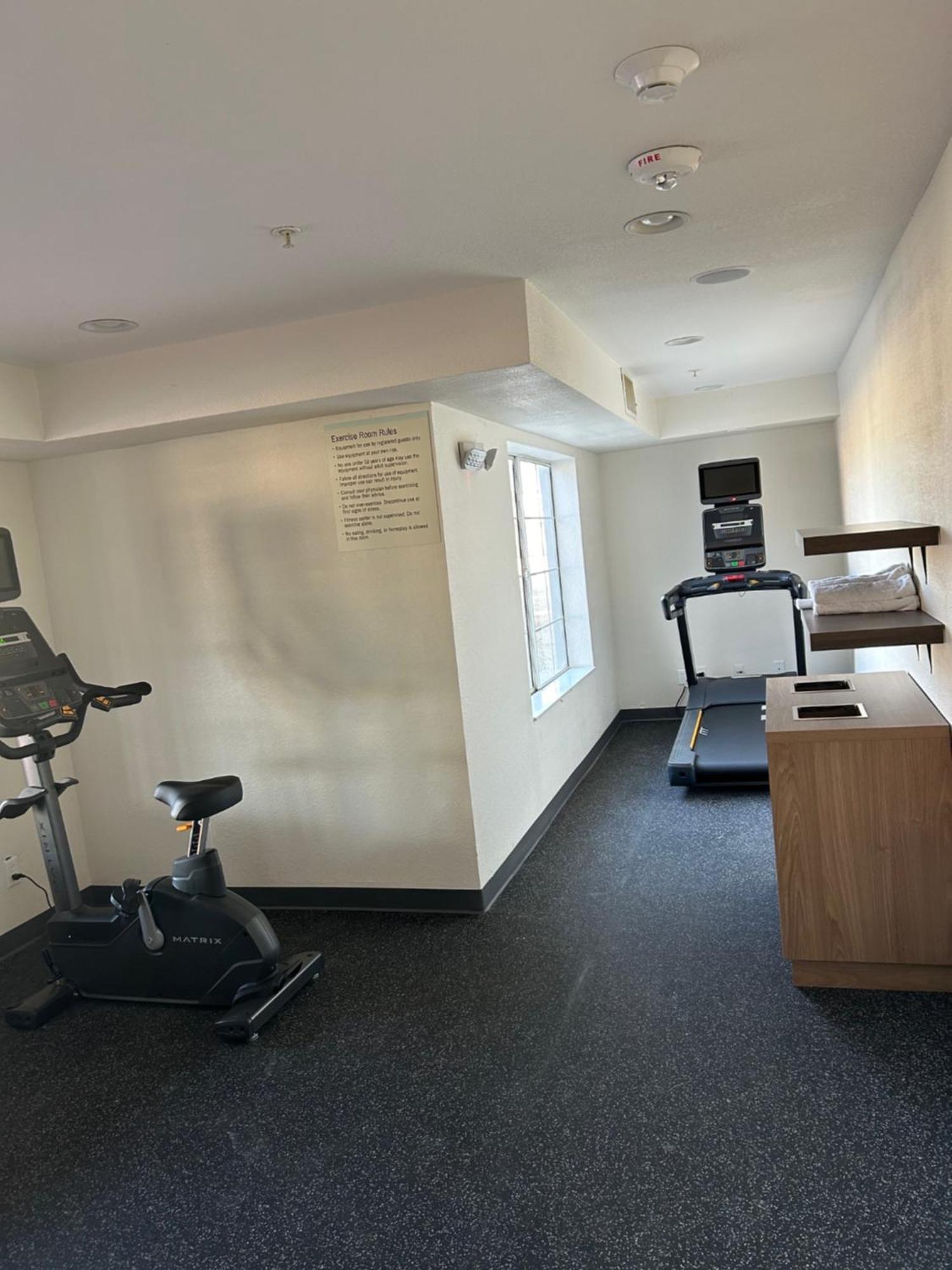 Garner Hotel By Ihg Phoenix - Surprise Esterno foto