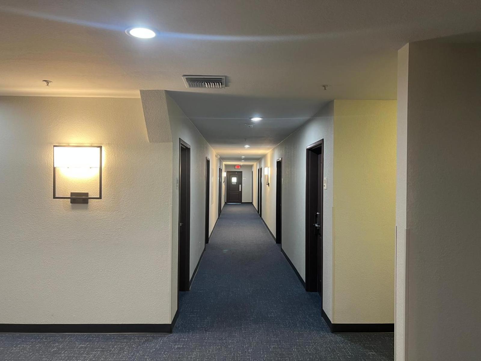 Garner Hotel By Ihg Phoenix - Surprise Esterno foto